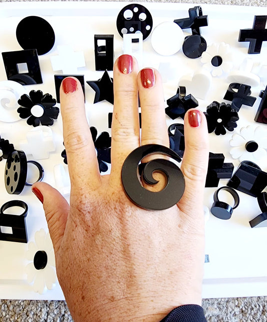 M and D Jewellery - Koru Statement Ring | Black