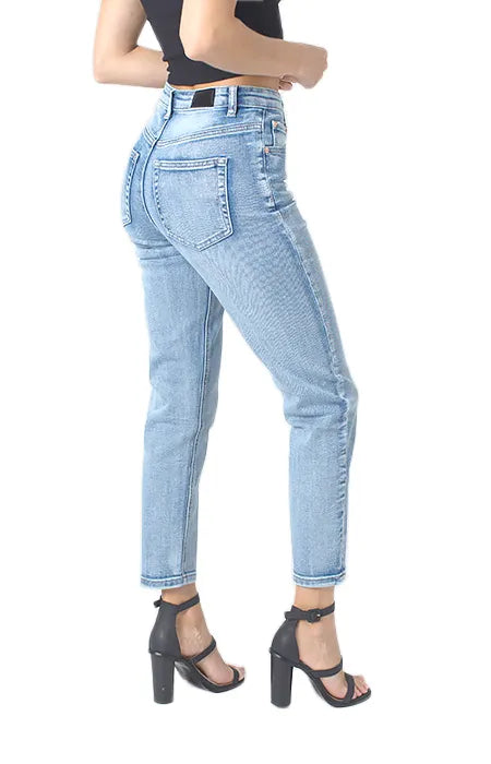 Wakee | Washed Straight Leg Jean