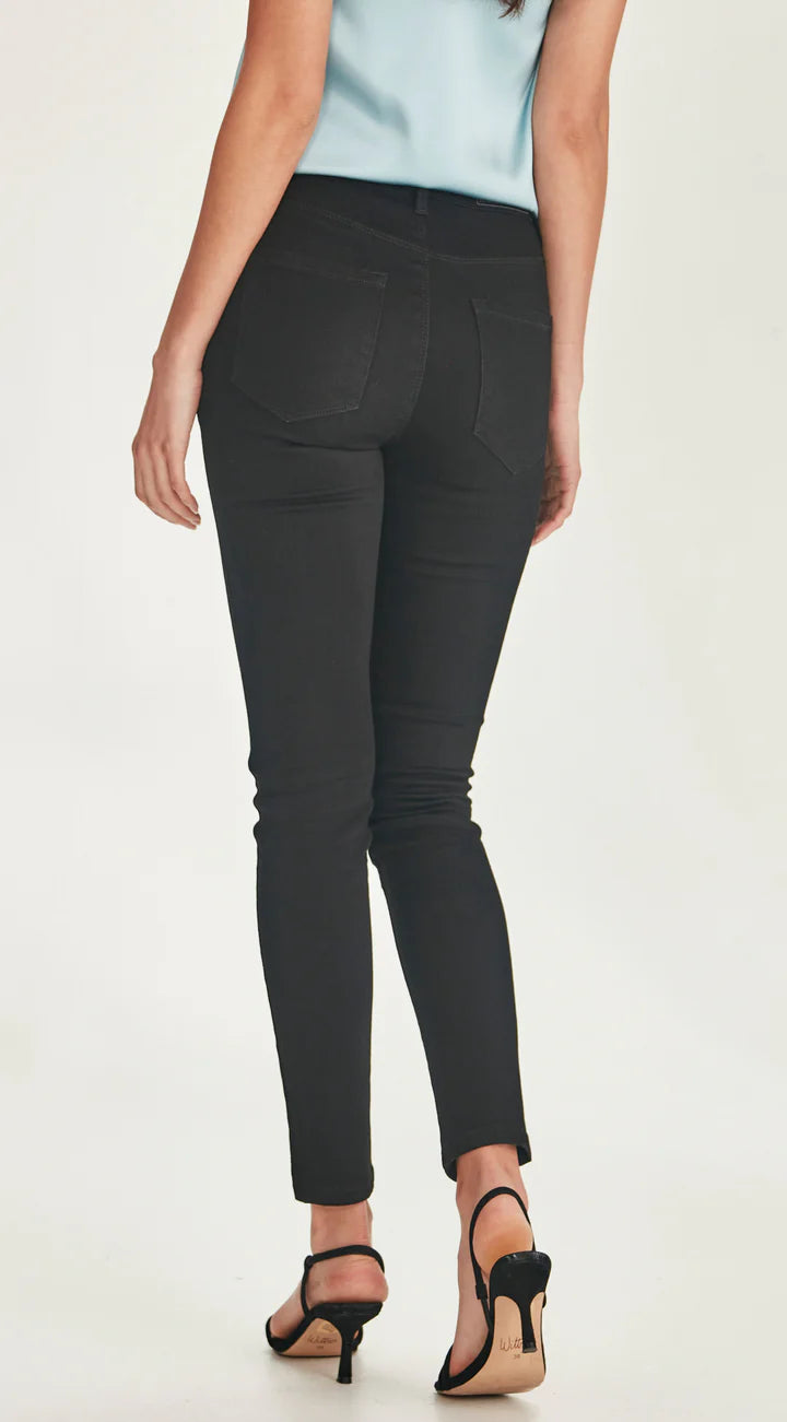 Junkfood | REVENGE Jean Black