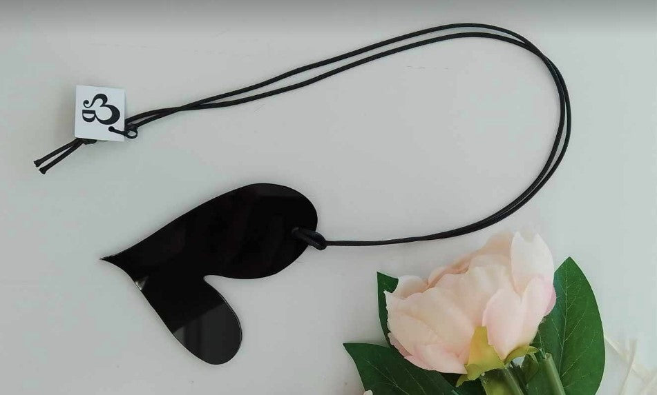 M and D jewellery - Wonky Heart Necklace | Black