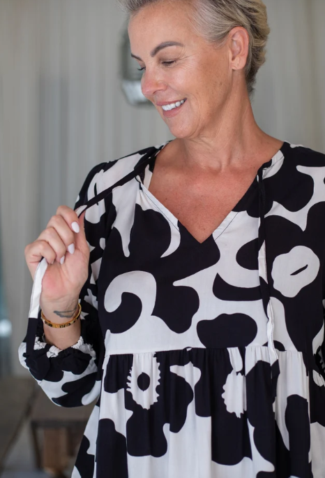 Bee Maddison | Jane Shirt - Black/White Floral
