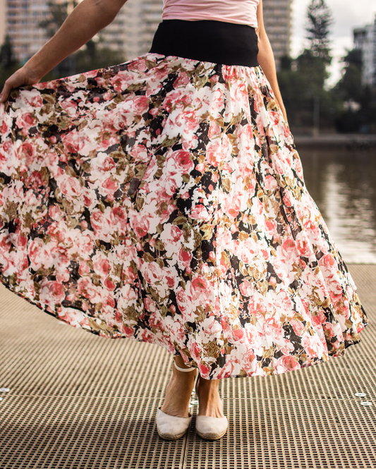 Willow Tree | Chiffon Floral Skirt - Black Floral