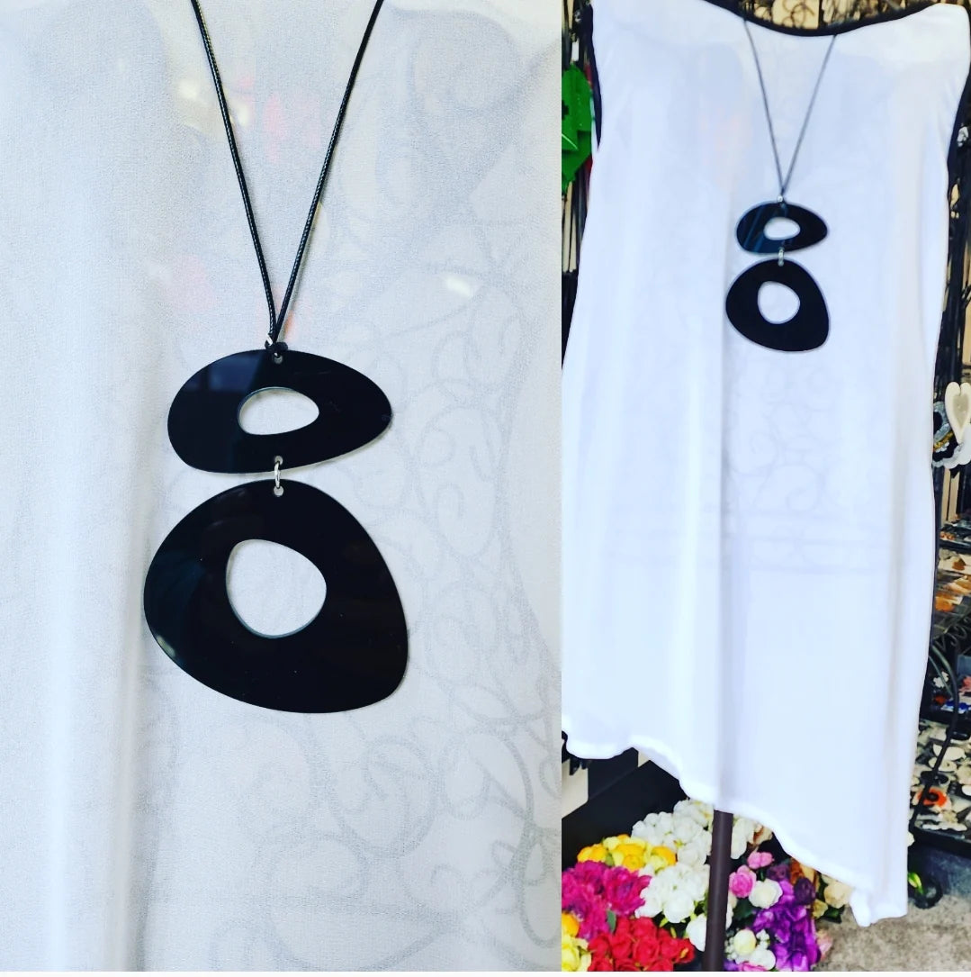 M and D Jewellery - Jelly Rocks Statement Necklace | Black