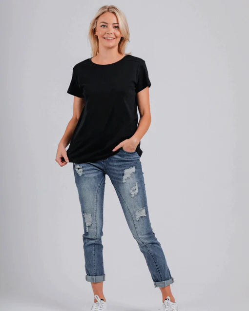 KNEWE - Vida Tee - Black