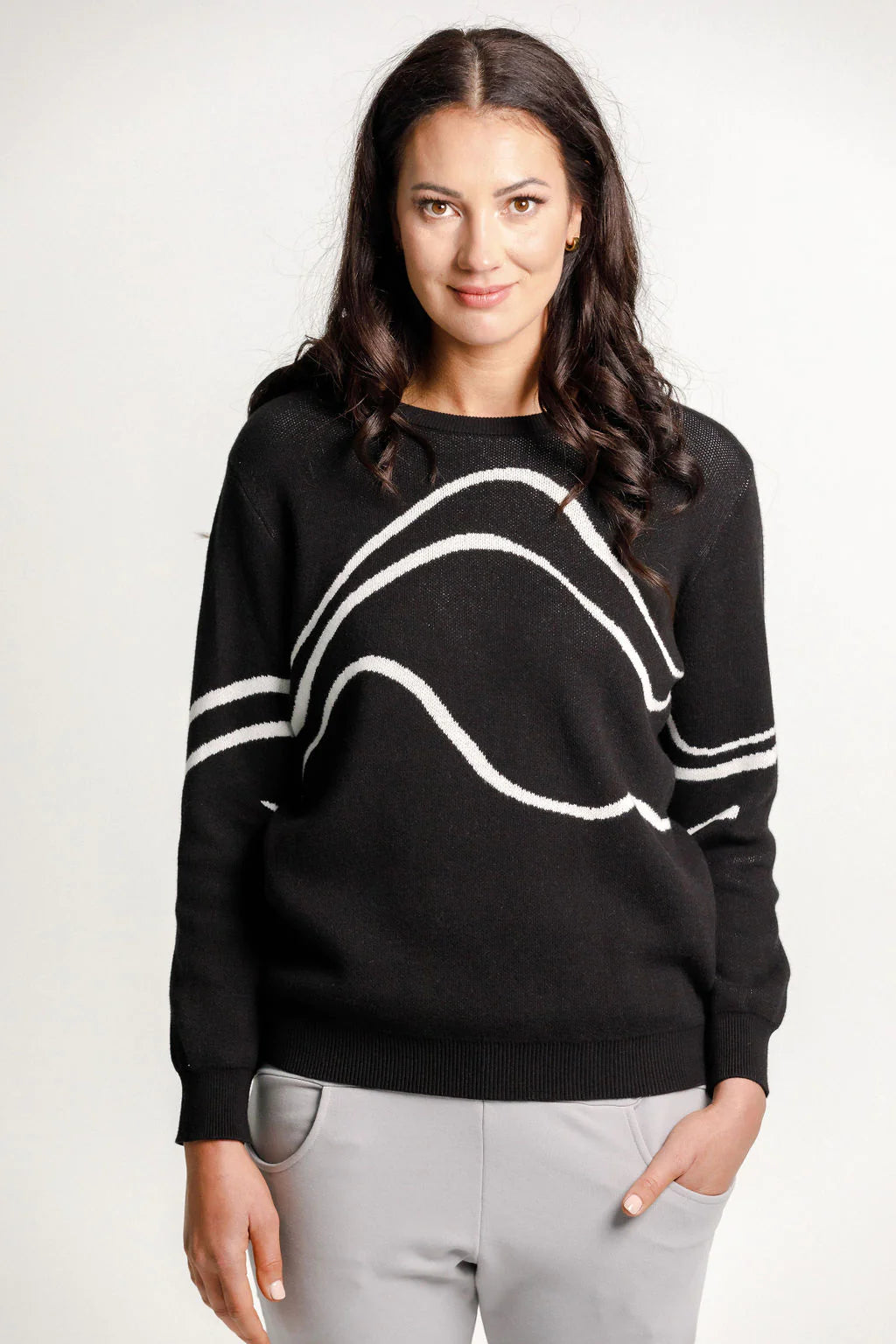 Homelee Ava Crew - Black with Mountain Print