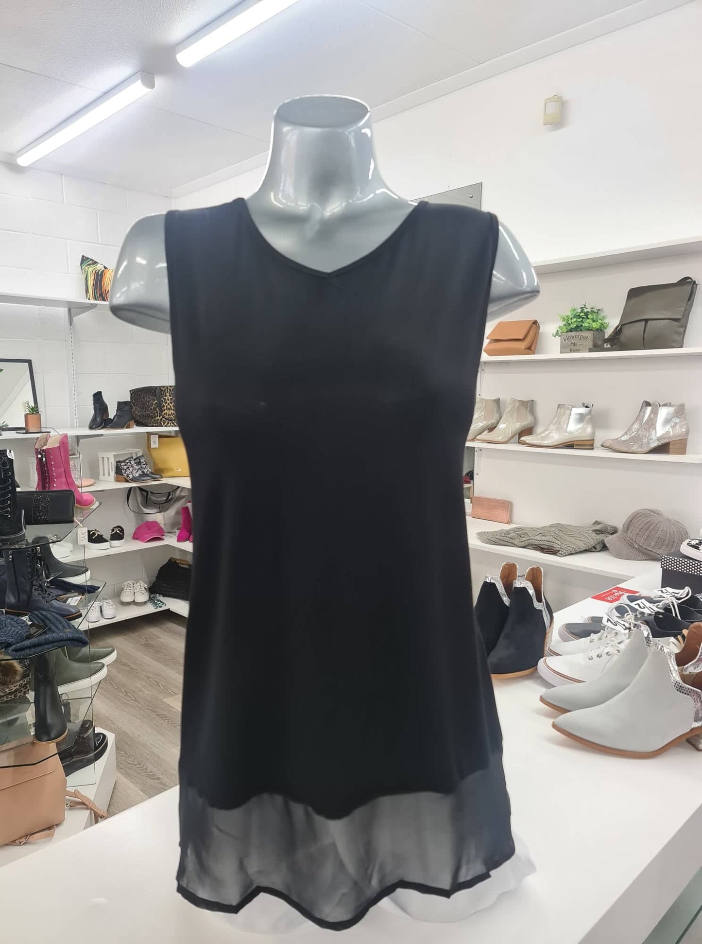 Freez | Reversible Layering Top - Black