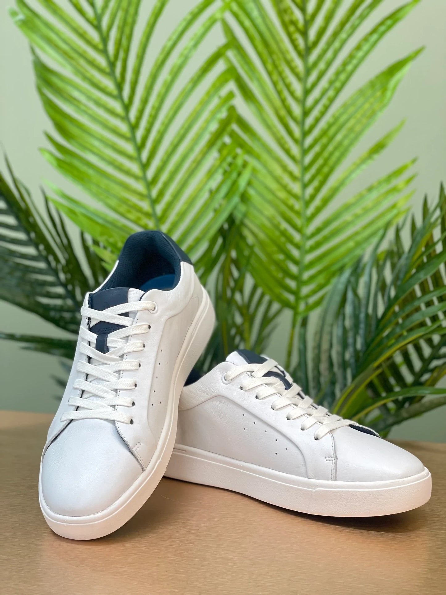 Colorado - Neutron Leather | White