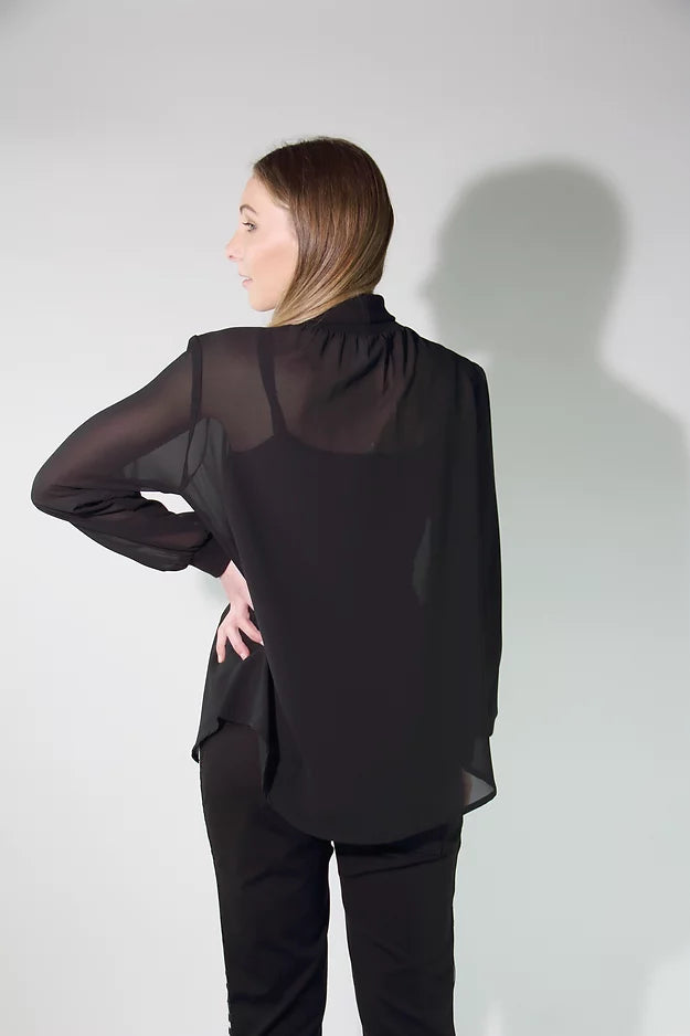 Jaclyn M | Savannah Blouse - Black