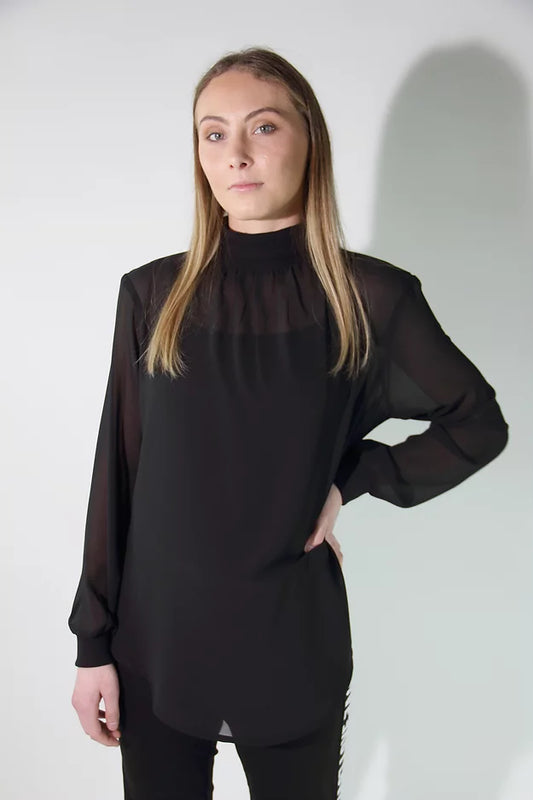 Jaclyn M | Savannah Blouse - Black