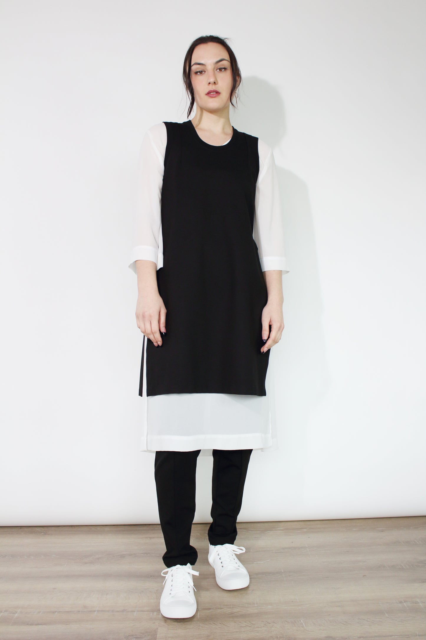 JACLYN M Jordan Ponti Vest - Black