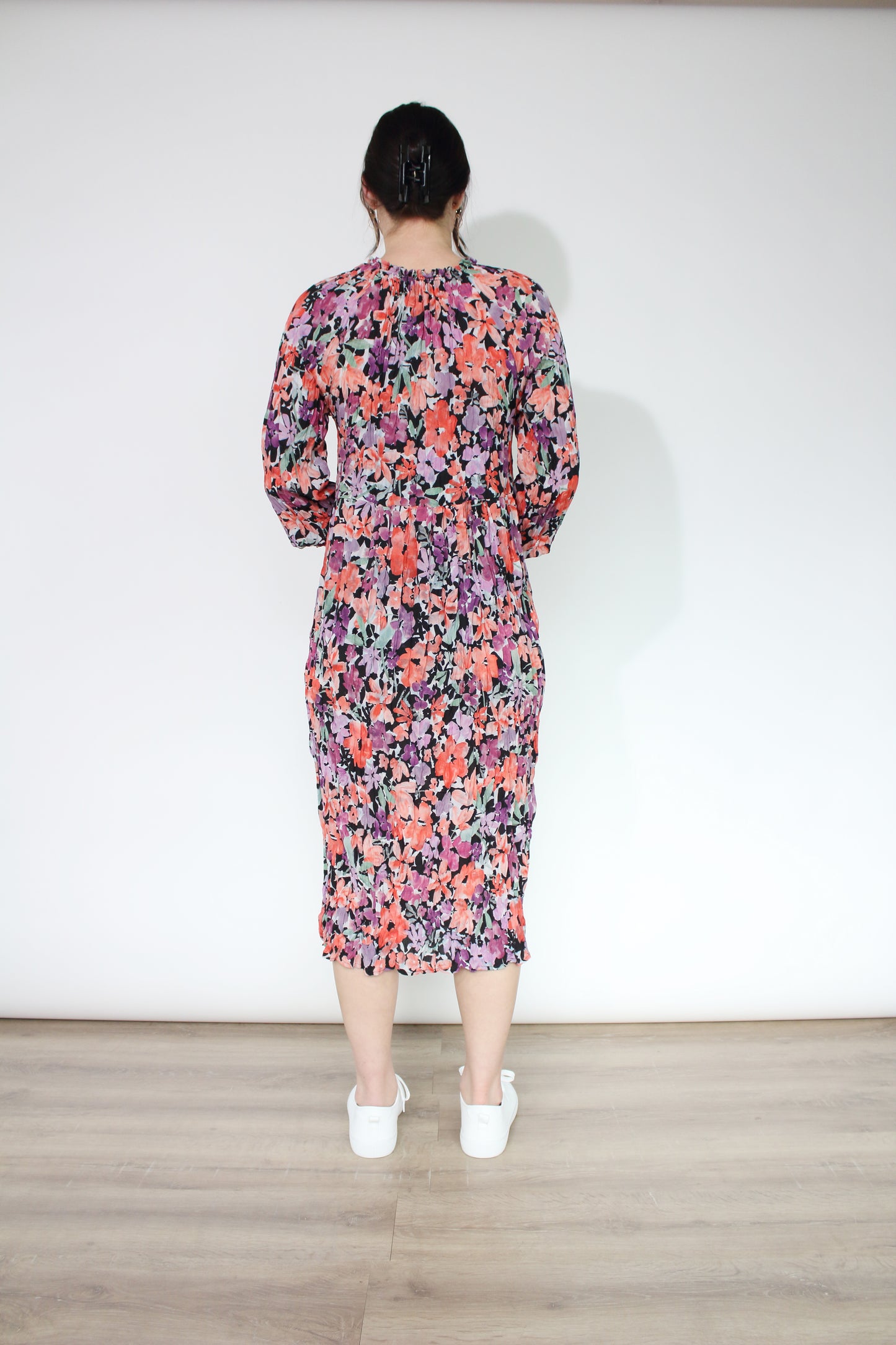JACLYN M Lilly Crinkle Dress - Black Floral
