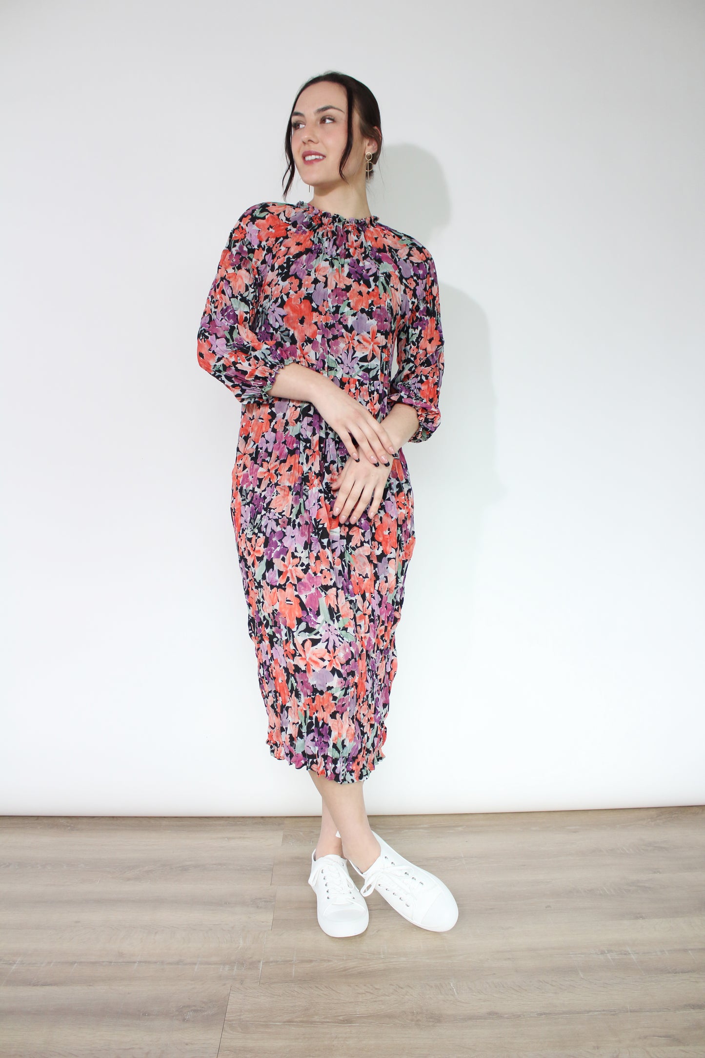 JACLYN M Lilly Crinkle Dress - Black Floral