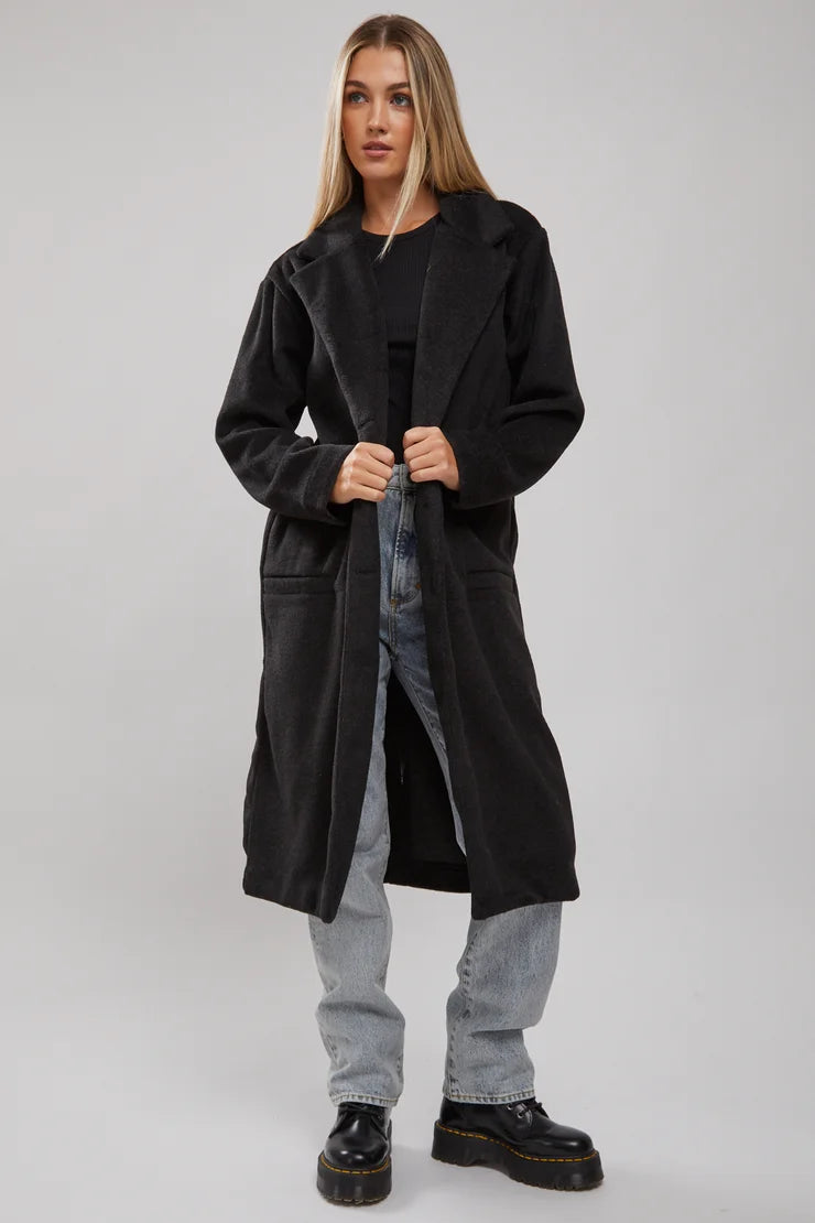 Silent Theory Charm Coat | Black
