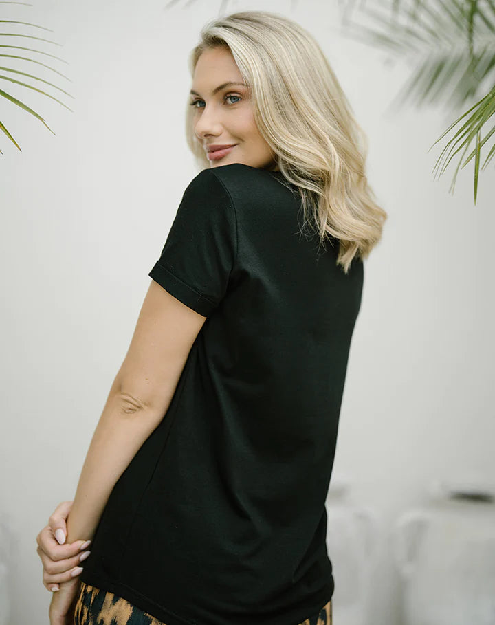 Freez - Star Sequin Tee | Black