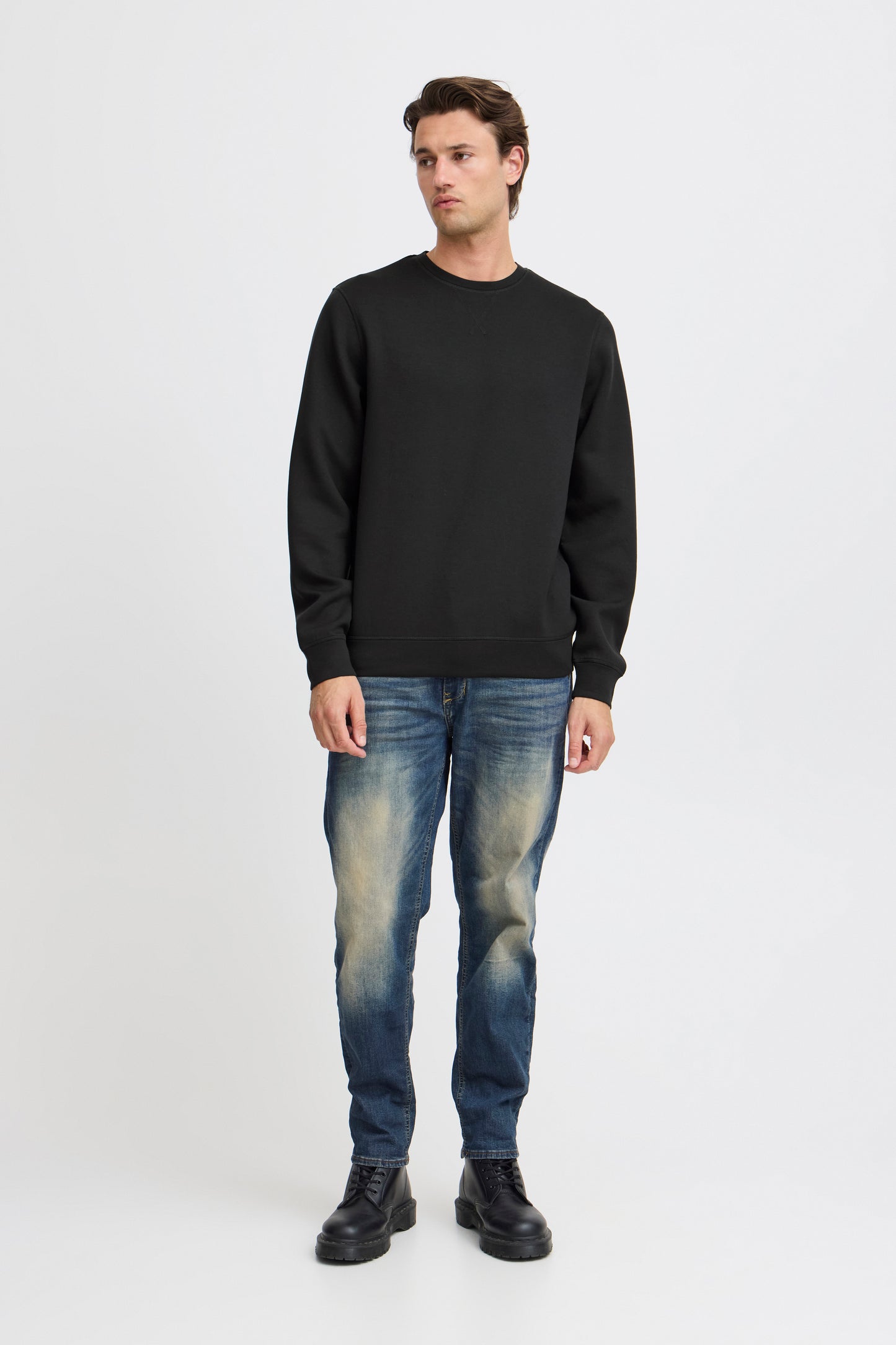 Blend | Essential Crew Sweatshirt - Black