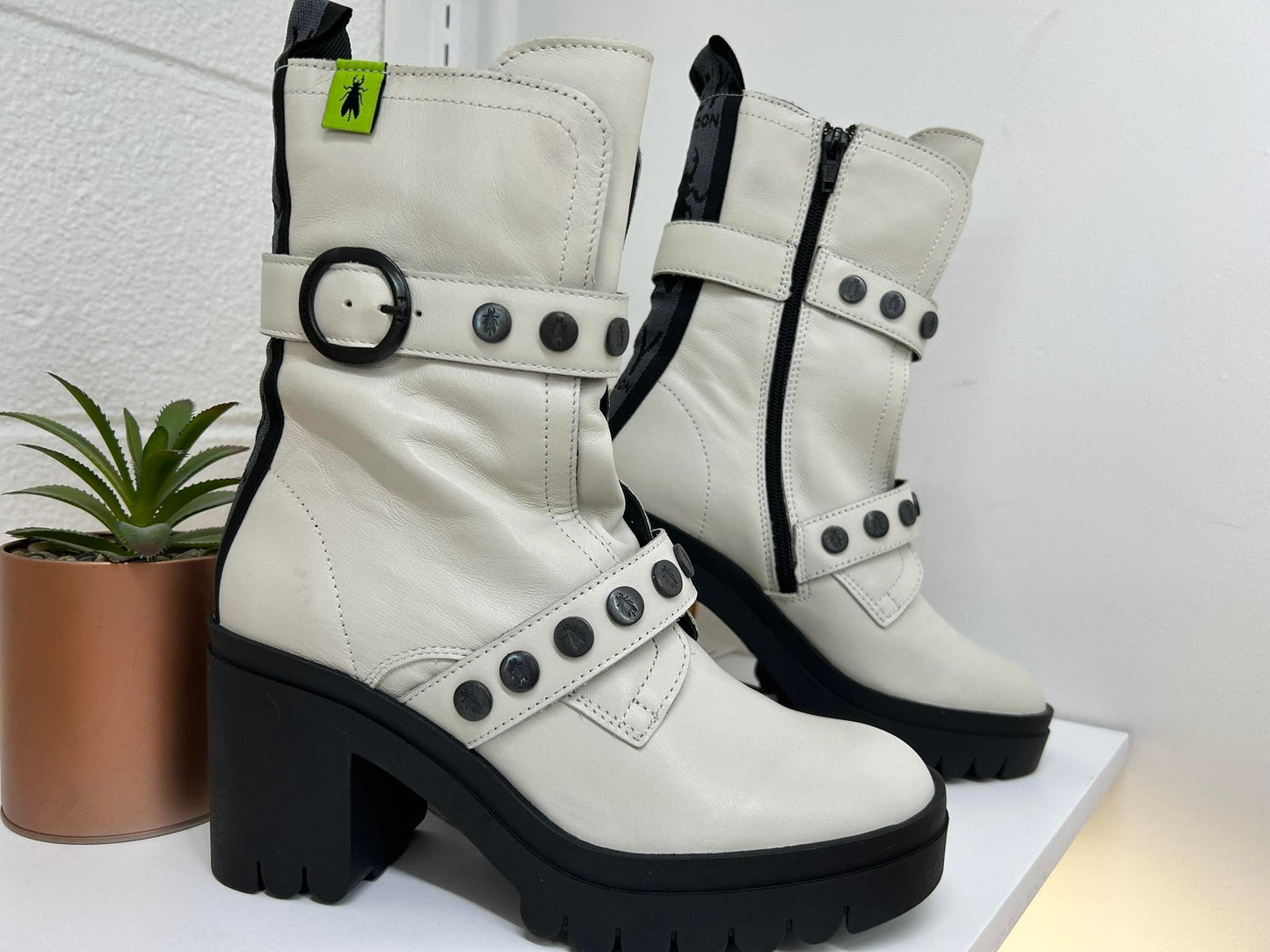 Fly London Tama - Off White