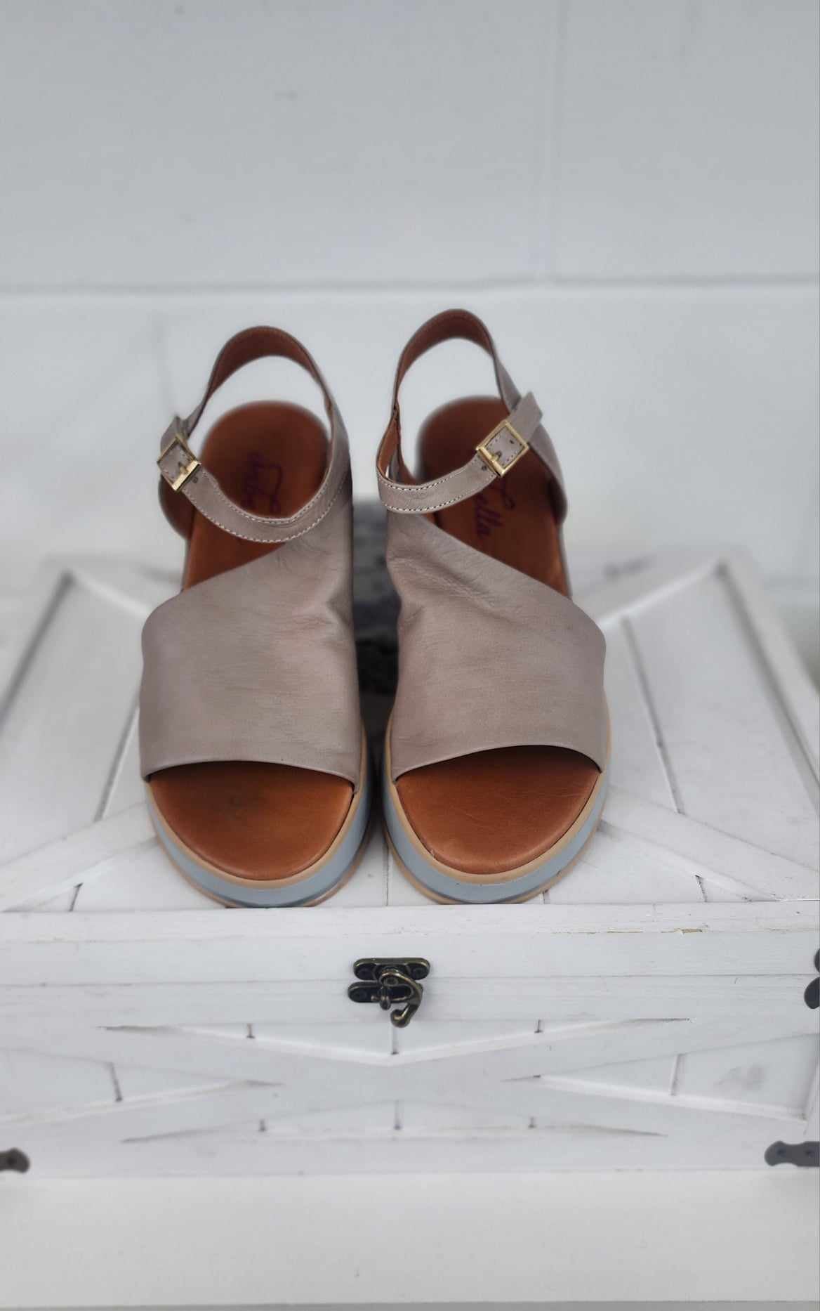 Isabella | Daydream - Taupe