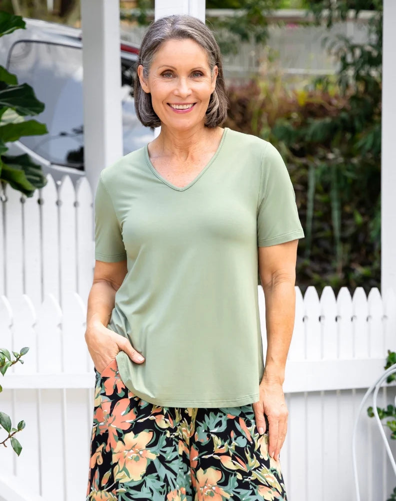 Elena Tee - Freez Sage