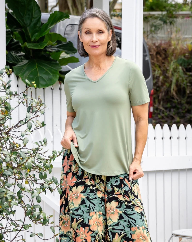 Elena Tee - Freez Sage