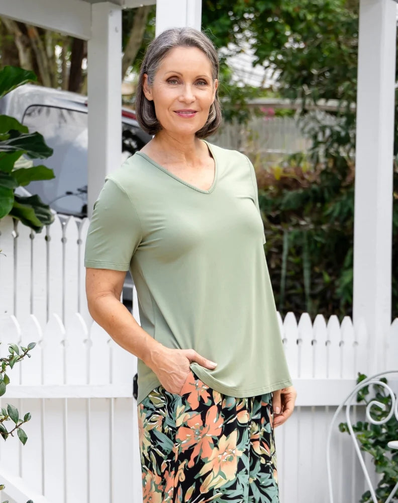 Elena Tee - Freez Sage