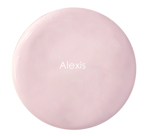 Alexis chalk paint swatch – soft pale pink artisan finish