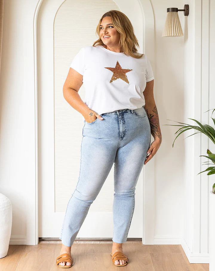 Bee Madison - Jess Jeans | Light Wash