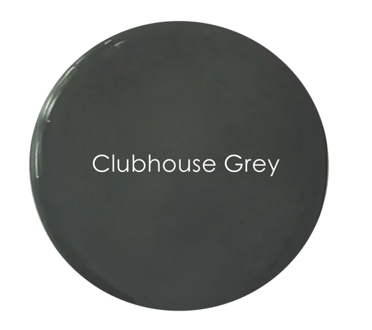 Velvety matte chalk paint in Clubhouse Grey – sophisticated finish