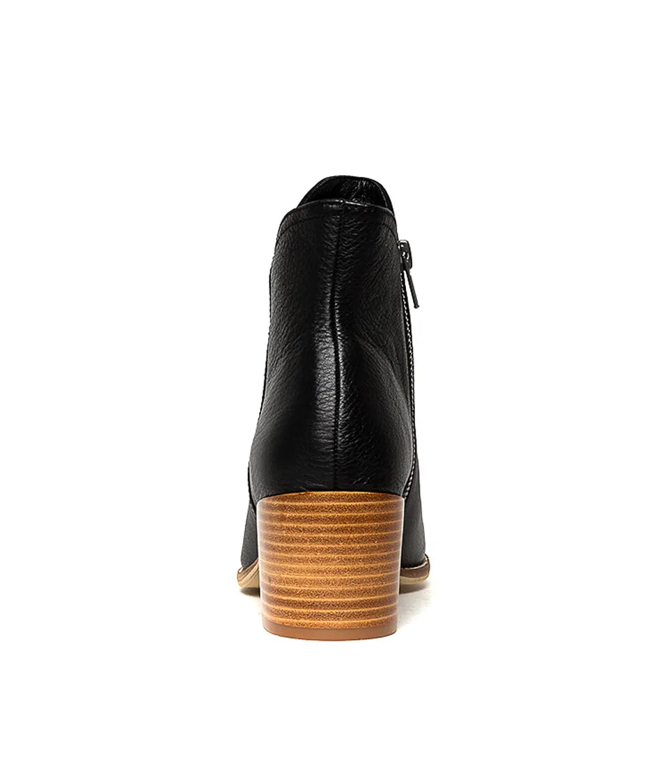 Django & Juliette - Mockas Natural Leather | Black