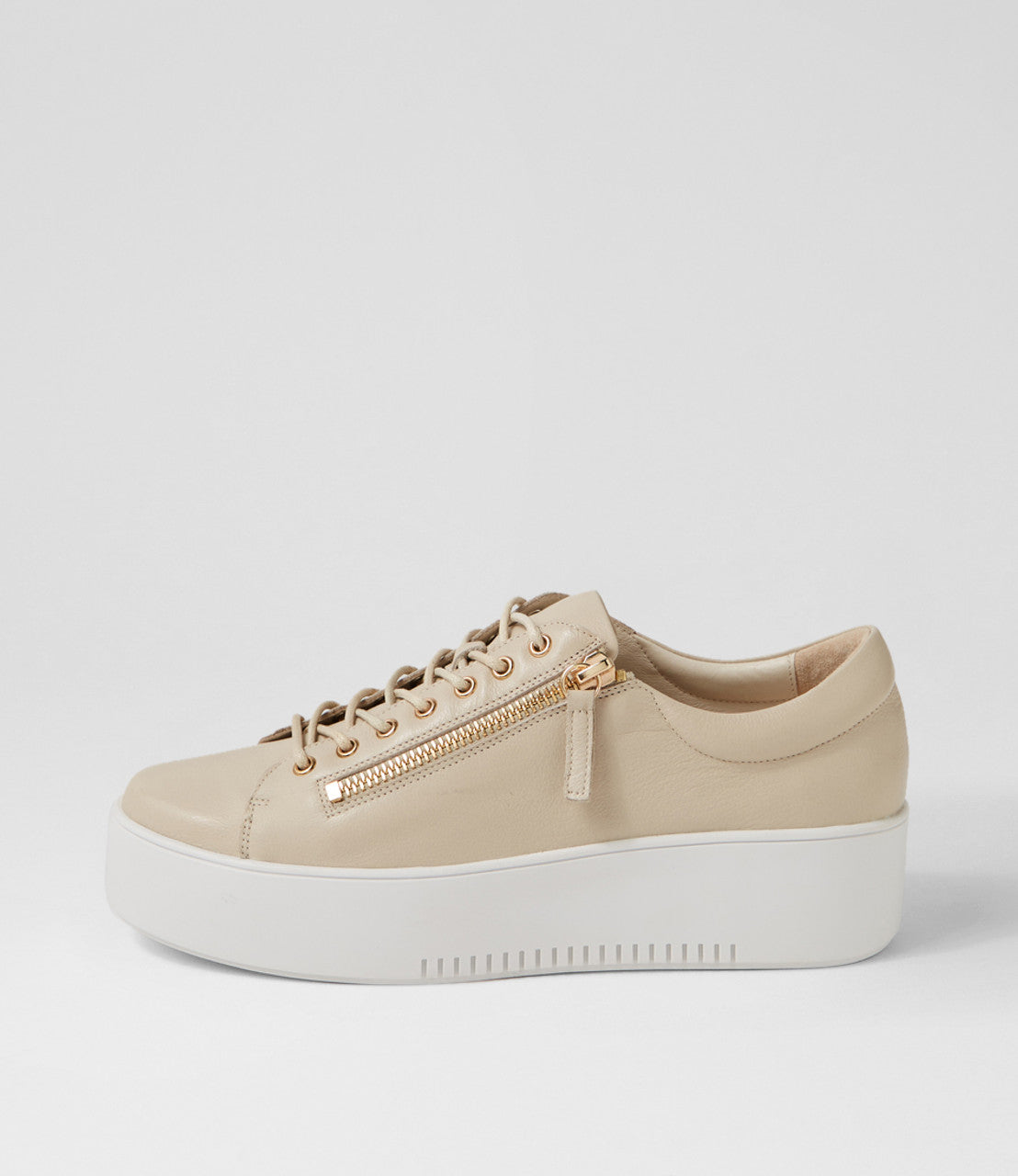 Django & Juliette - Wolfie Leather Sneaker | Almond White