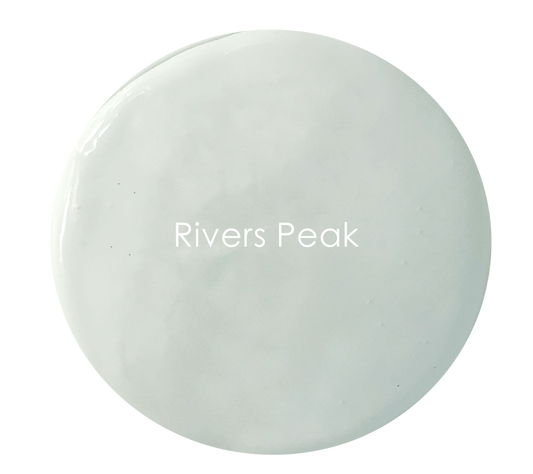 Rivers Peak paint texture – matte soft grey chalk paint