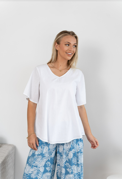 Willow Tree - Button Back Detail Top | White