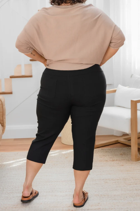 Freez | Checked Capri Pants - Black