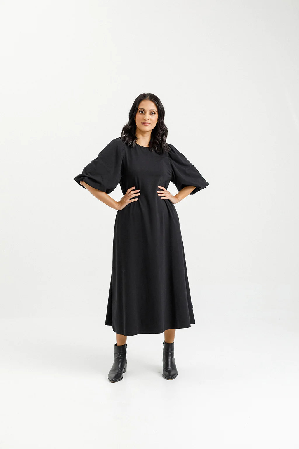 Homelee - Ivy Midi Dress | Black