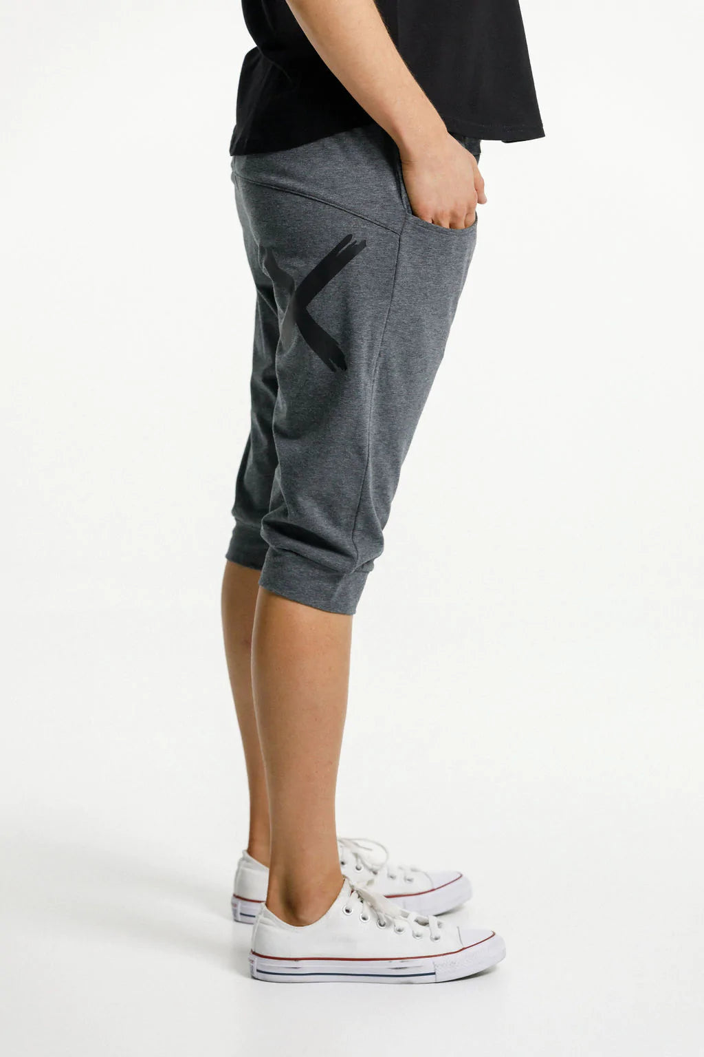 HomeLee 3/4 APARTMENT PANTS - Charcoal with Matte Black X