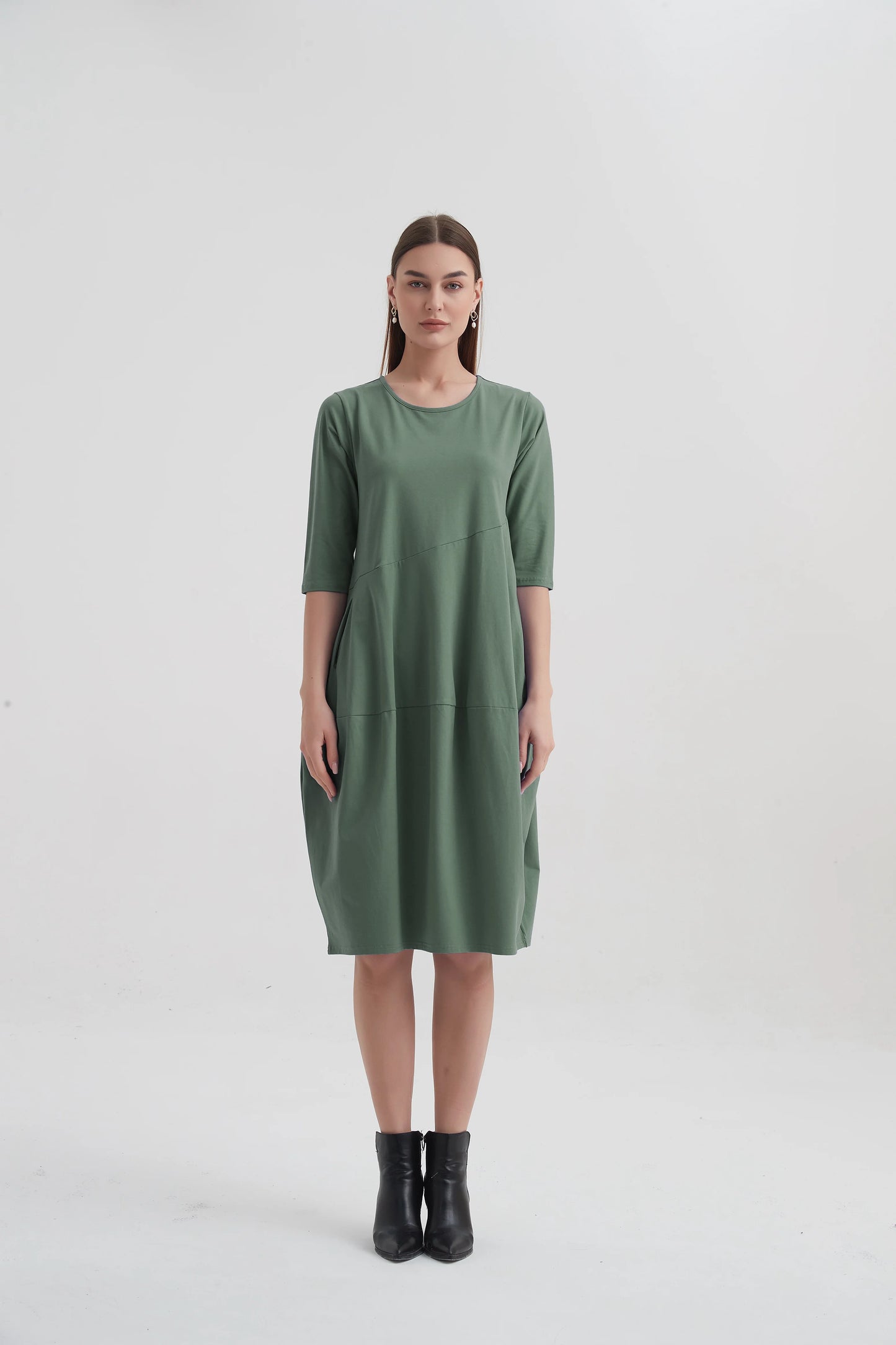 Tirelli Diagonal Seam Dress W23 Lilypad