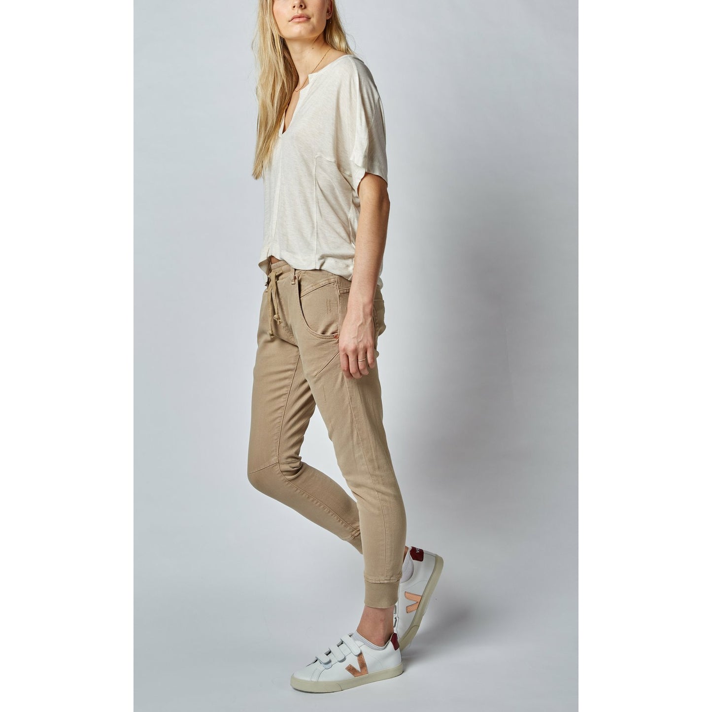 Dricoper - Active Beach Sand Mid Rise Jeans